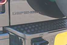 Land Rover 3.0 D250 MHEV X-Dynamic HSE SUV 3dr Diesel Auto 4WD Euro 6 (s/s) (250 ps)