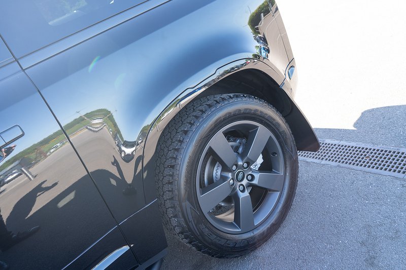 Land Rover 3.0 D250 MHEV X-Dynamic HSE SUV 3dr Diesel Auto 4WD Euro 6 (s/s) (250 ps)