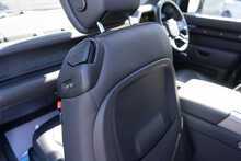 Land Rover 3.0 D250 MHEV X-Dynamic HSE SUV 3dr Diesel Auto 4WD Euro 6 (s/s) (250 ps)