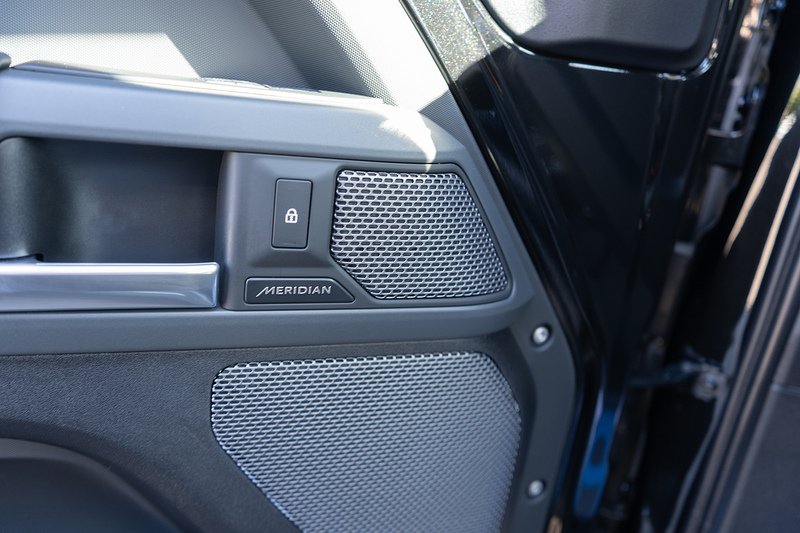 Land Rover 3.0 D250 MHEV X-Dynamic HSE SUV 3dr Diesel Auto 4WD Euro 6 (s/s) (250 ps)