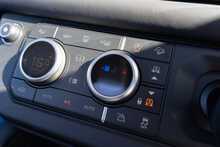 Land Rover 3.0 D250 MHEV X-Dynamic HSE SUV 3dr Diesel Auto 4WD Euro 6 (s/s) (250 ps)