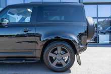 Land Rover 3.0 D250 MHEV X-Dynamic HSE SUV 3dr Diesel Auto 4WD Euro 6 (s/s) (250 ps)