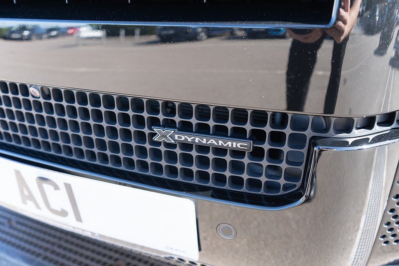 Land Rover 3.0 D250 MHEV X-Dynamic HSE SUV 3dr Diesel Auto 4WD Euro 6 (s/s) (250 ps)