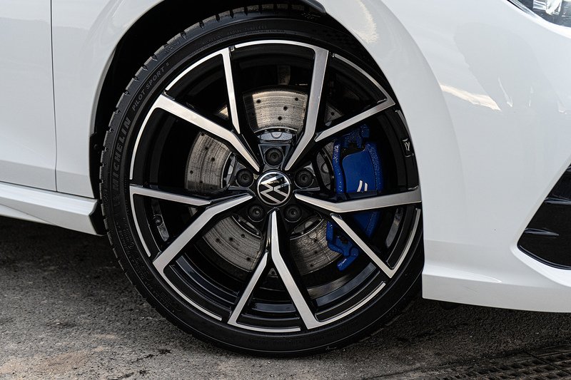 Volkswagen 2.0 TSI R Hatchback 5dr Petrol DSG 4Motion Euro 6 (s/s) (320 ps)