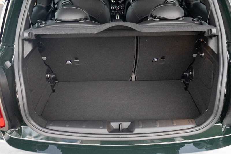 MINI Hatch Cooper S Resolute Edition - U5131