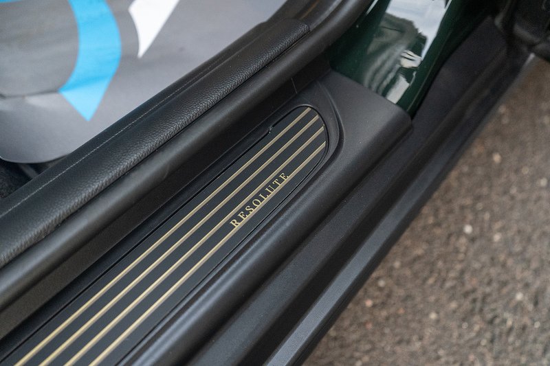 MINI Hatch Cooper S Resolute Edition - U5131