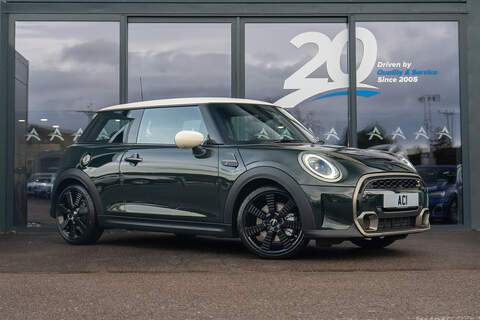 MINI Hatch 2.0 A35h MHEV AMG (Premium Plus) Hatchback 5dr Petrol Hybrid 7G-DCT 4MATIC Euro 6 (s/s) (320 ps)