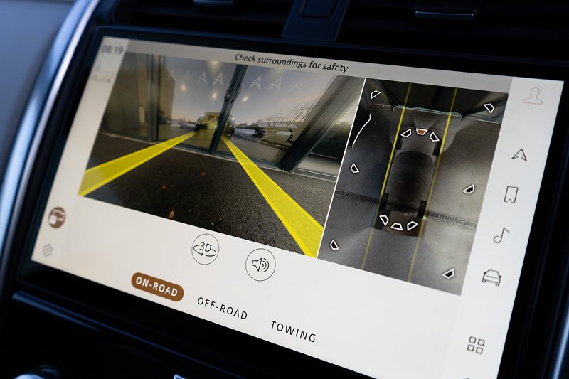 Land Rover Discovery D300 MHEV Dynamic HSE - U5134