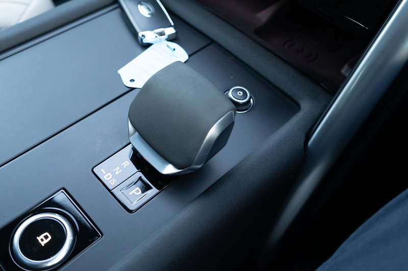 Land Rover Discovery D300 MHEV Dynamic HSE - U5134