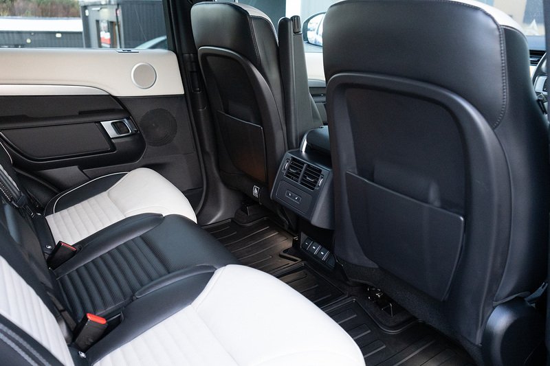 Land Rover Discovery D300 MHEV Dynamic HSE - U5134