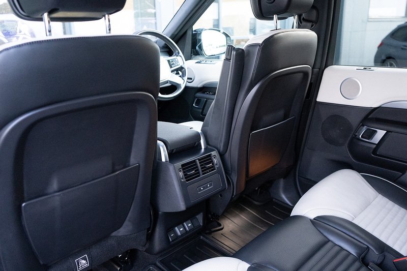 Land Rover Discovery D300 MHEV Dynamic HSE - U5134