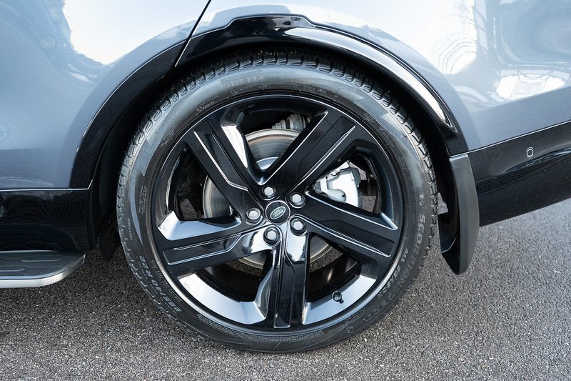 Land Rover Discovery D300 MHEV Dynamic HSE - U5134