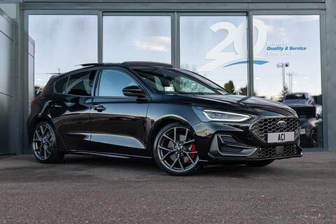Ford Focus 2.0 M135i Hatchback 5dr Petrol Auto xDrive Euro 6 (s/s) (306 ps)