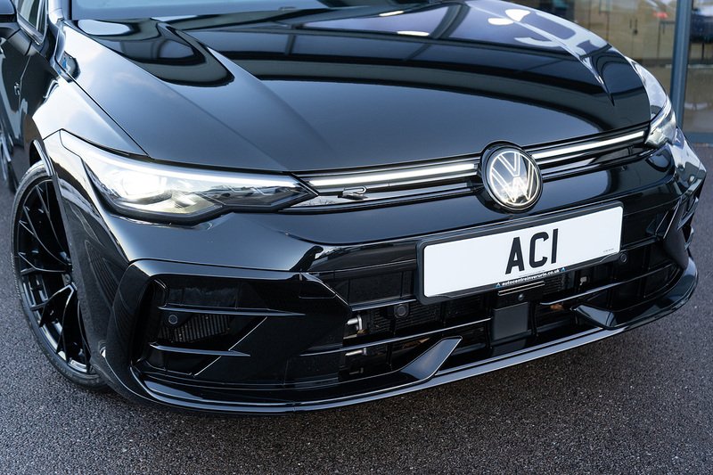Volkswagen Golf TSI R Black Edition - U5139