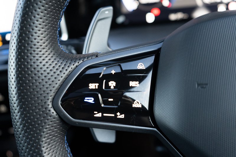 Volkswagen Golf TSI R Black Edition - U5139