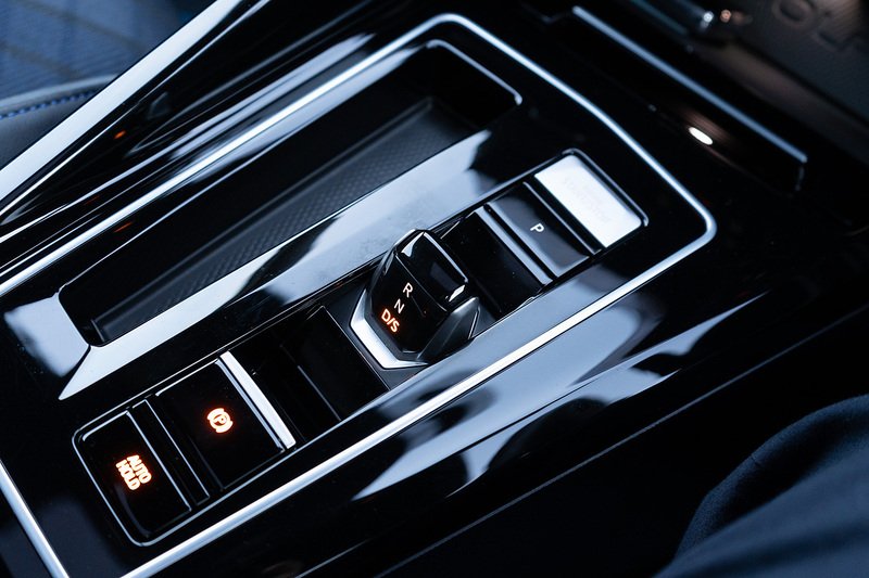 Volkswagen Golf TSI R Black Edition - U5139