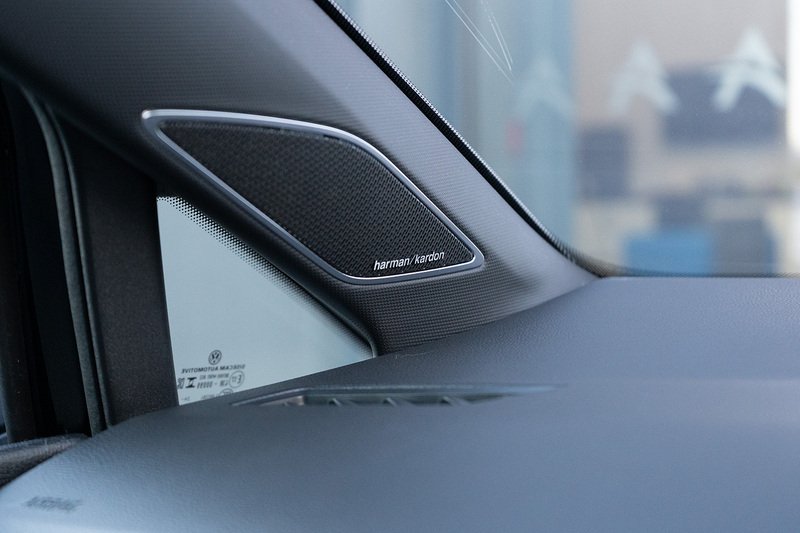 Volkswagen Golf TSI R Black Edition - U5139