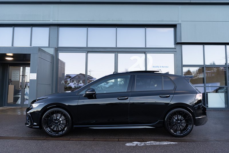 Volkswagen Golf TSI R Black Edition - U5139