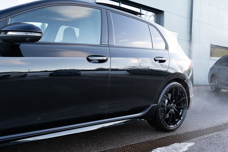 Volkswagen Golf TSI R Black Edition - U5139