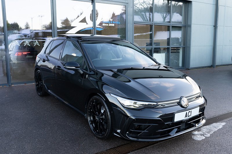 Volkswagen Golf TSI R Black Edition - U5139