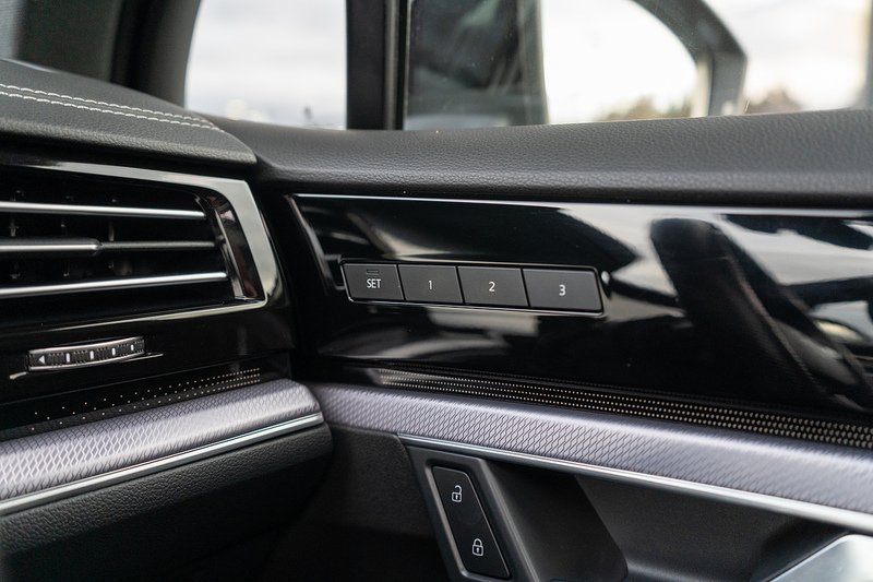 Volkswagen Touareg TDI V6 Black Edition - U5143