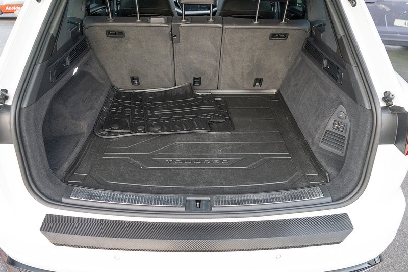 Volkswagen Touareg TDI V6 Black Edition - U5143