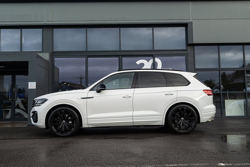 Volkswagen Touareg TDI V6 Black Edition - U5143