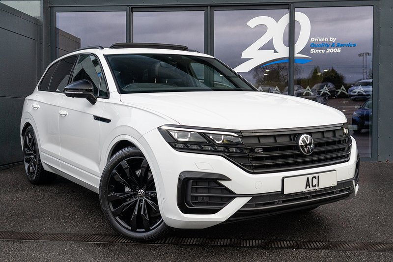 Volkswagen Touareg TDI V6 Black Edition - U5143