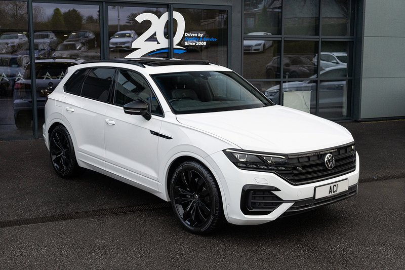 Volkswagen Touareg TDI V6 Black Edition - U5143