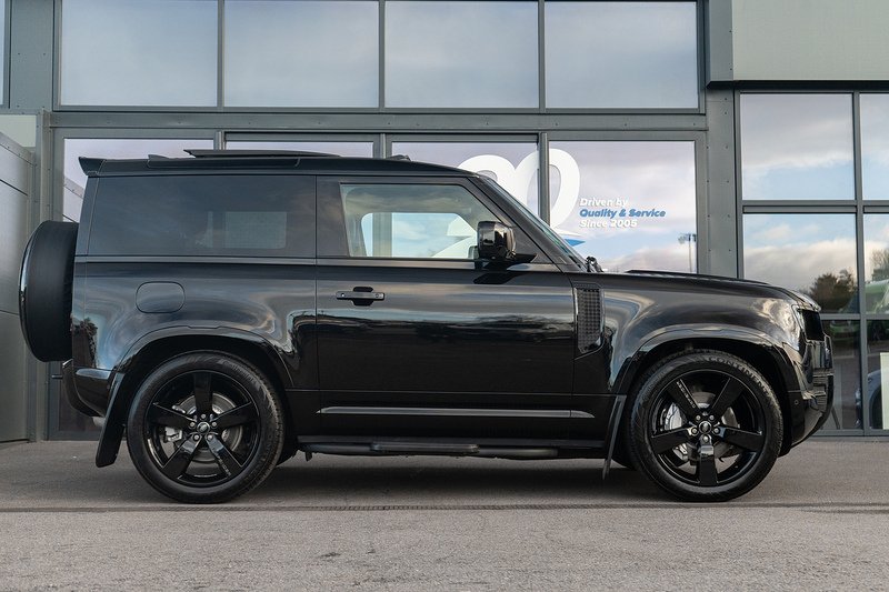 Land Rover Defender 90 D300 MHEV X-Dynamic HSE - U5149