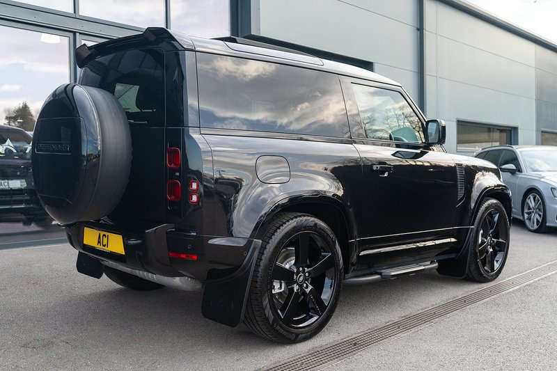 Land Rover Defender 90 D300 MHEV X-Dynamic HSE - U5149