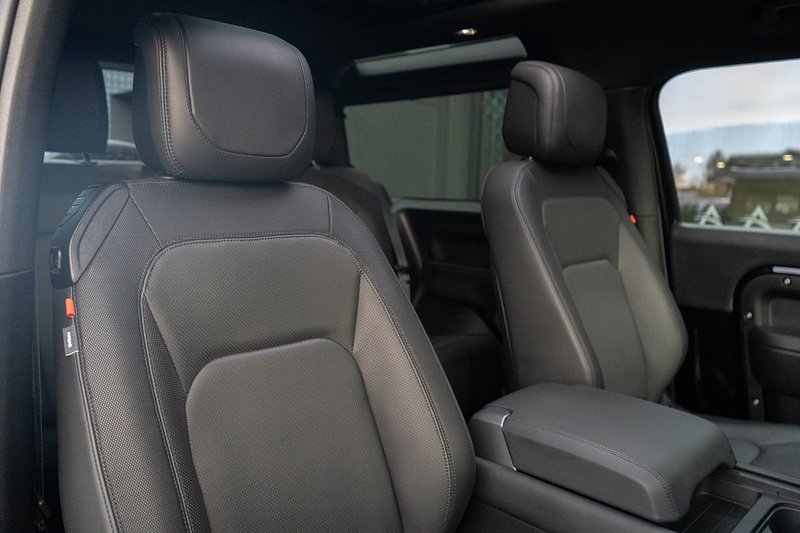 Land Rover Defender 90 D300 MHEV X-Dynamic HSE - U5149