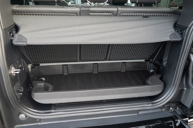 Land Rover Defender 90 D300 MHEV X-Dynamic HSE - U5149