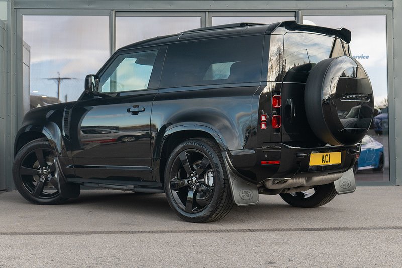 Land Rover Defender 90 D300 MHEV X-Dynamic HSE - U5149