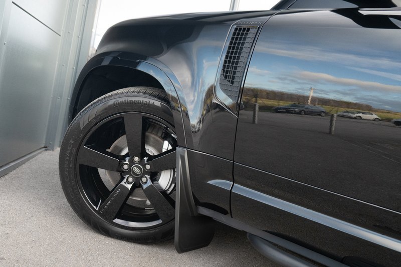 Land Rover Defender 90 D300 MHEV X-Dynamic HSE - U5149