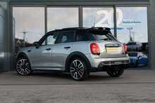 MINI 2.0 Cooper S Sport Hatchback 5dr Petrol Steptronic Euro 6 (s/s) (178 ps)