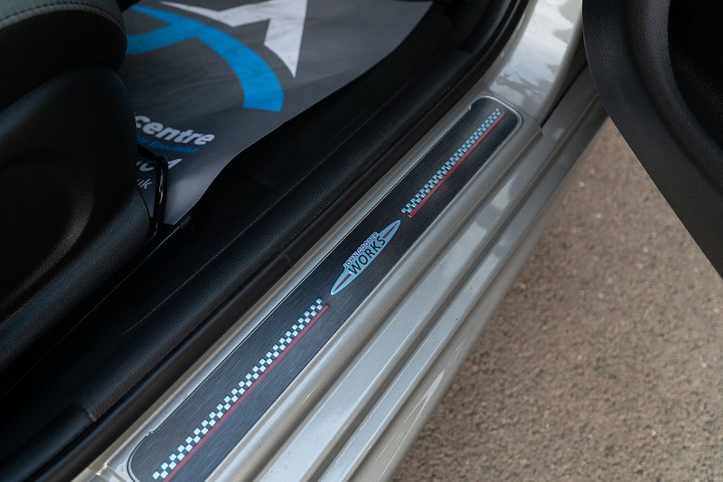 MINI 2.0 Cooper S Sport Hatchback 5dr Petrol Steptronic Euro 6 (s/s) (178 ps)