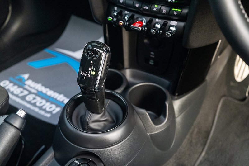 MINI 2.0 Cooper S Sport Hatchback 5dr Petrol Steptronic Euro 6 (s/s) (178 ps)