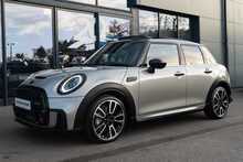 MINI 2.0 Cooper S Sport Hatchback 5dr Petrol Steptronic Euro 6 (s/s) (178 ps)