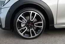 MINI 2.0 Cooper S Sport Hatchback 5dr Petrol Steptronic Euro 6 (s/s) (178 ps)