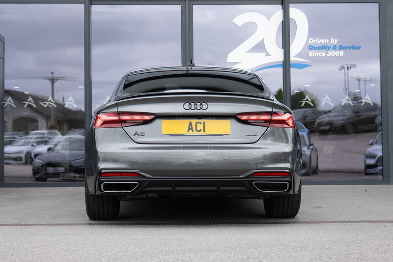 Audi 2.0 TDI 40 Black Edition Sportback 5dr Diesel S Tronic quattro Euro 6 (s/s) (204 ps)