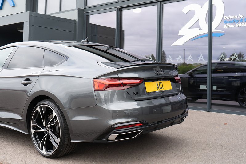 Audi 2.0 TDI 40 Black Edition Sportback 5dr Diesel S Tronic quattro Euro 6 (s/s) (204 ps)