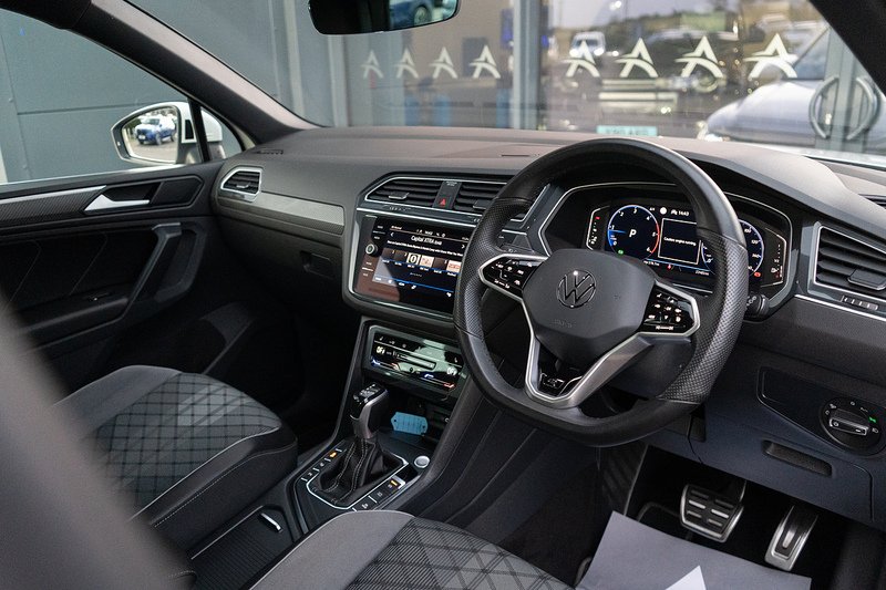 Volkswagen Tiguan TDI R-Line - U5159