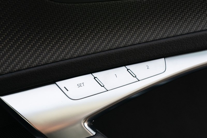 Audi A6 Avant TDI Black Edition - U5160