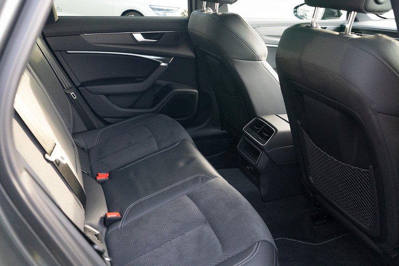 Audi A6 Avant TDI Black Edition - U5160