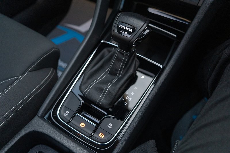 Skoda Karoq TSI SportLine - U5164