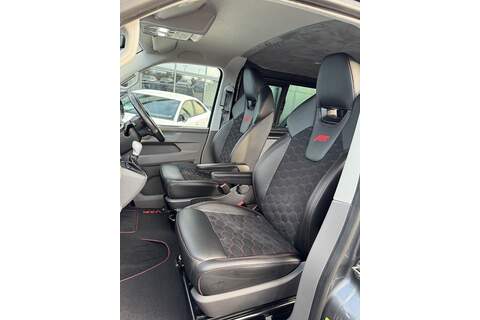 2.0 BiTDI T32 Highline Kombi Double Cab 5dr Diesel DSG FWD SWB Euro 6 (s/s) (204 ps)