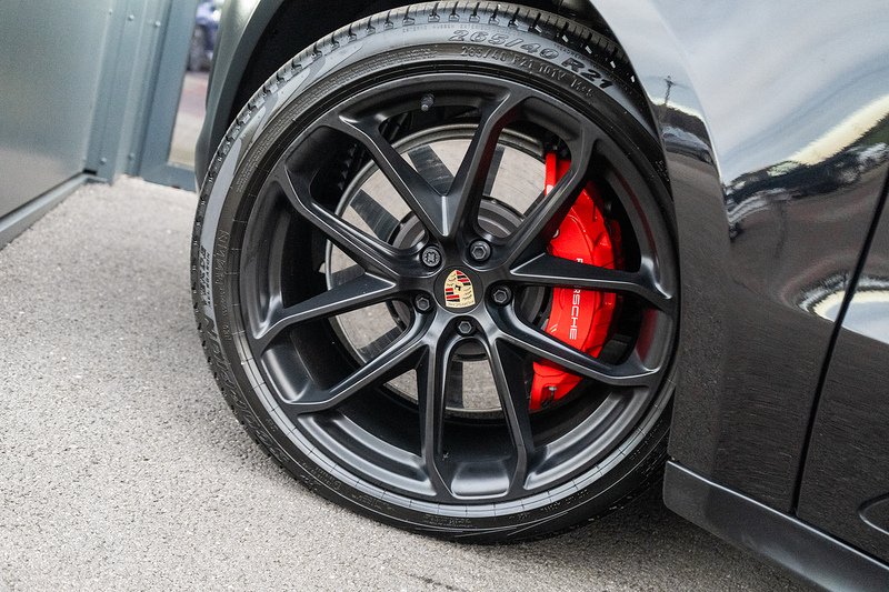 Porsche Macan T V6 GTS - U5168