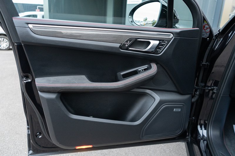 Porsche Macan T V6 GTS - U5168