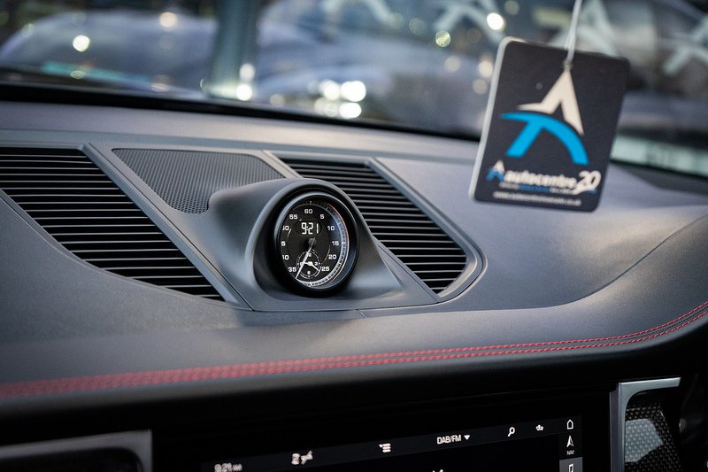 Porsche Macan T V6 GTS - U5168